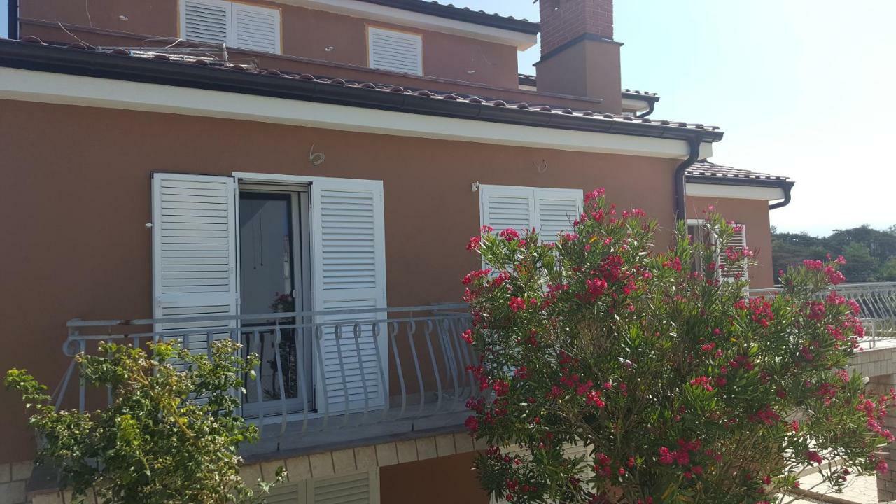 Apartments Mestrovic Lopar Kültér fotó